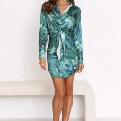 Olivia Dress GREEN FLORAL 15 Olivia Dress GREEN FLORAL -Heschung shop 4L8A1910 37866.1653540590