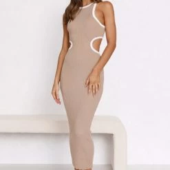 Tyler Dress CAMEL -Heschung shop 4L8A2068 36230.1654232399