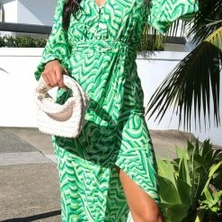 Yvonne Dress GREEN MULTI -Heschung shop 5Photo 18 9 2022 3 41 13 pm 72243.1663840941