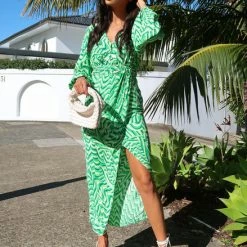 Yvonne Dress GREEN MULTI -Heschung shop Photo 18 9 2022 3 41 12 pm 80366.1663840939