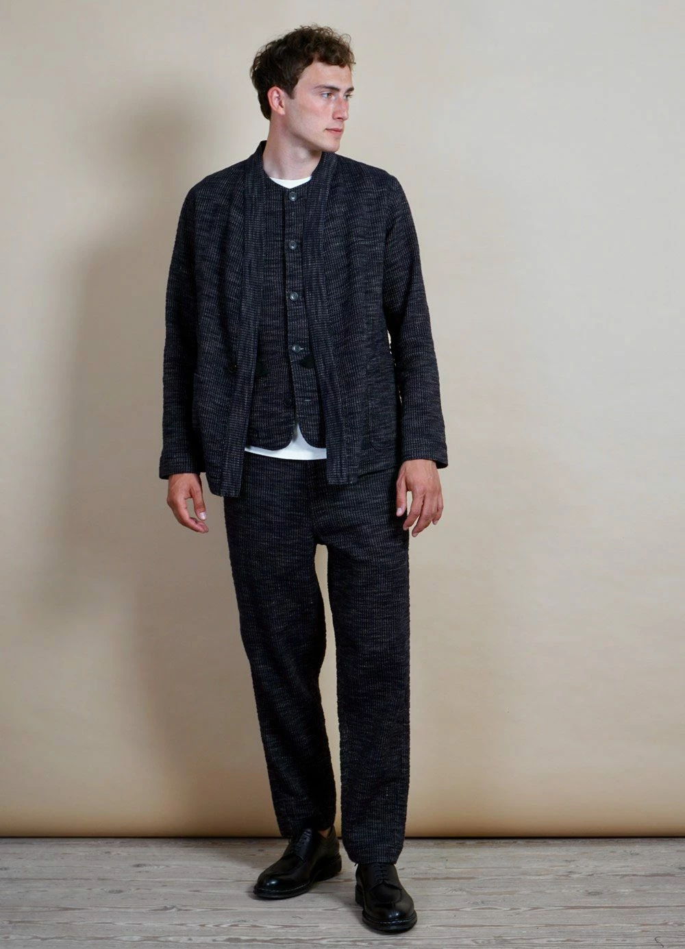 HANSEN GARMENTS BEN | Crew Neck Waistcoat | Black Hemp 6 HANSEN GARMENTS BEN | Crew Neck Waistcoat | Black Hemp - Image 4