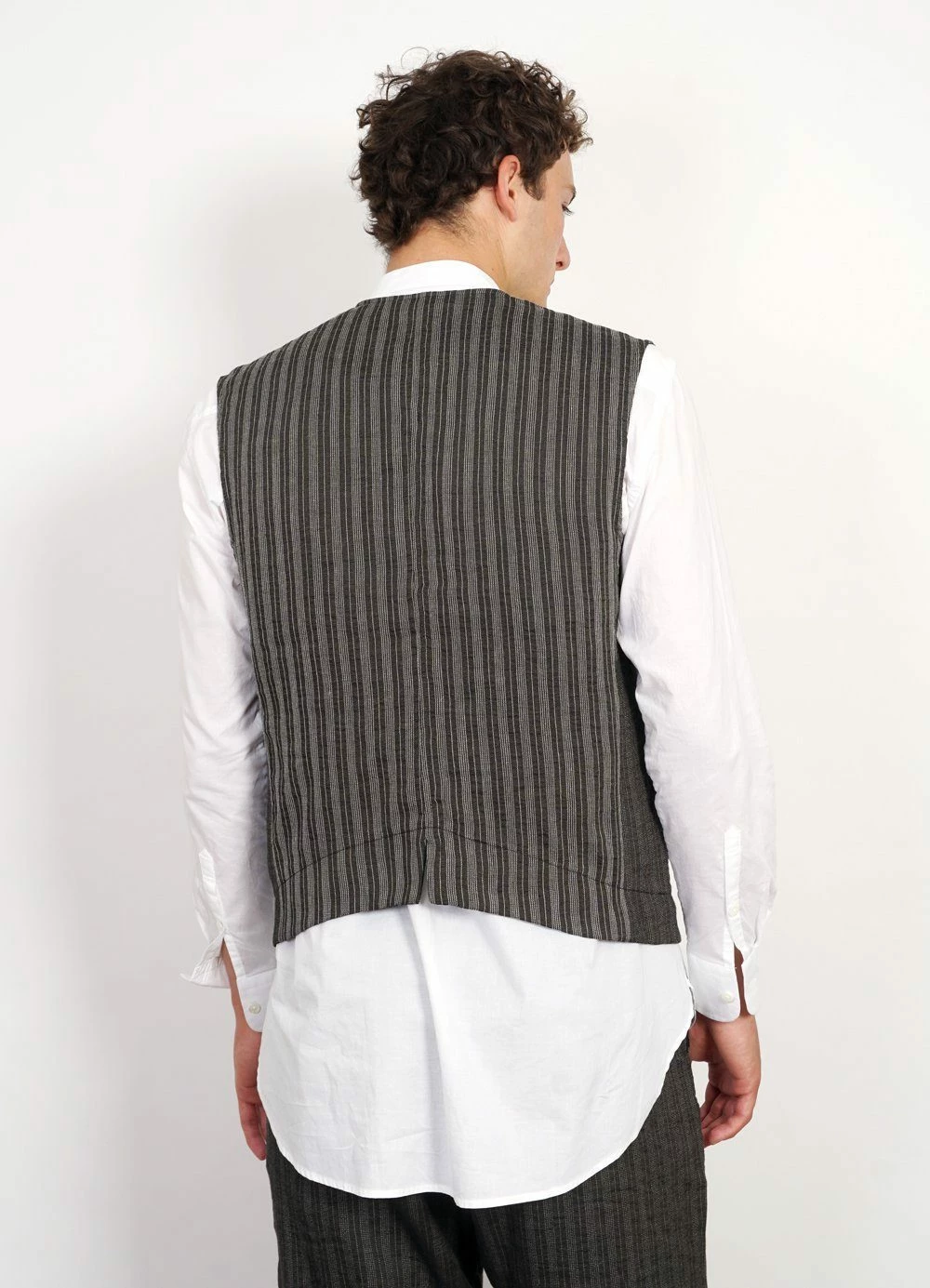 HANSEN GARMENTS BEN | Crewneck Waistcoat | Taupe Stripes 5 HANSEN GARMENTS BEN | Crewneck Waistcoat | Taupe Stripes - Image 3