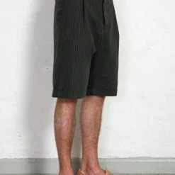 HANSEN GARMENTS BIRK | Single Pleated Shorts | Khaki Pin 10 HANSEN GARMENTS BIRK | Single Pleated Shorts | Khaki Pin -Heschung shop birk single pleated shorts khaki pin hansen garments 626452