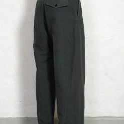 HANSEN GARMENTS BOBBY | Super Wide Pleated Trousers | Oxidized 13 HANSEN GARMENTS BOBBY | Super Wide Pleated Trousers | Oxidized -Heschung shop bobby super wide pleated shorts oxidized hansen garments 190218
