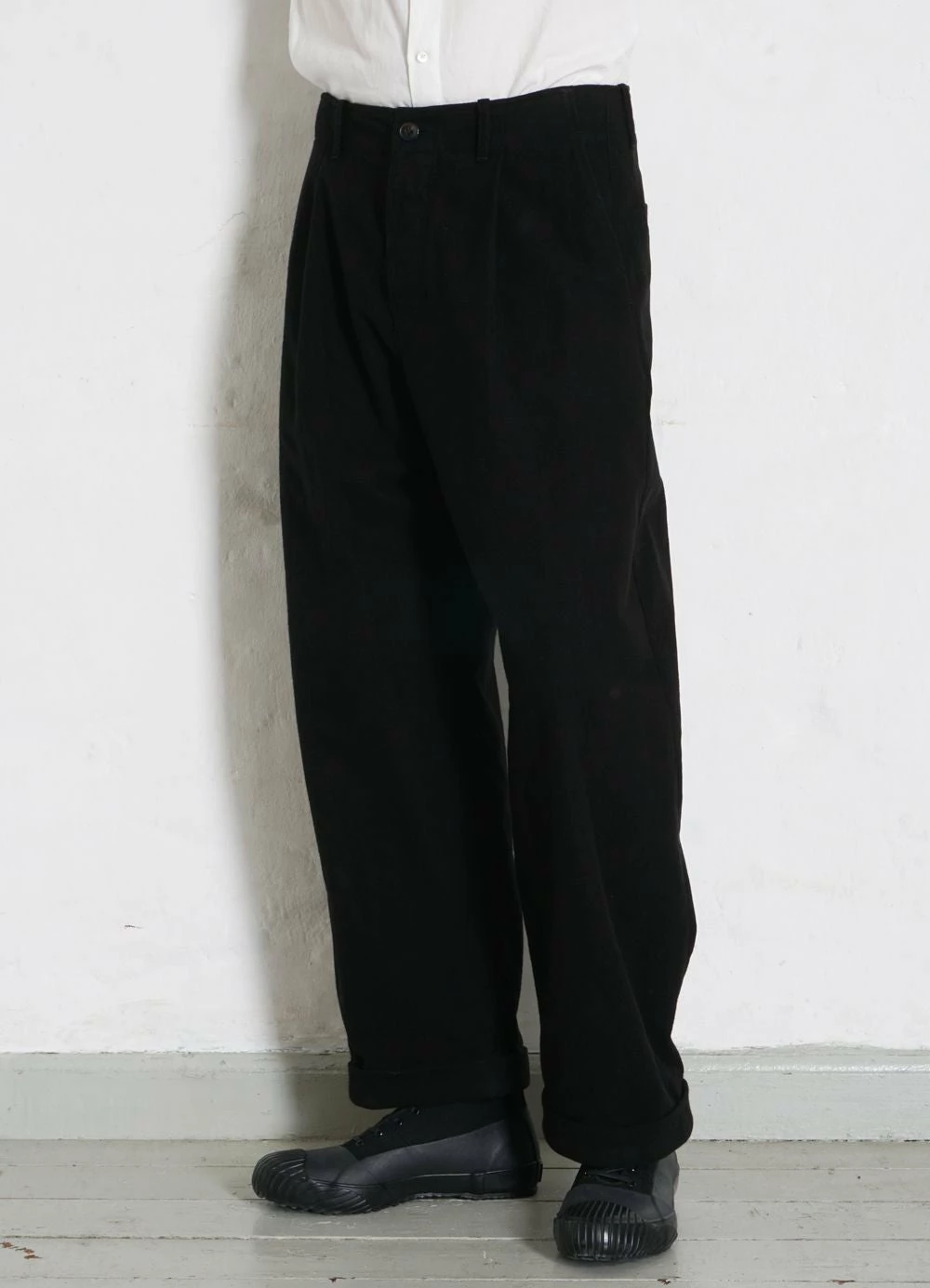 HANSEN GARMENTS BOBBY | Super Wide Pleated Trousers | Black 4 HANSEN GARMENTS BOBBY | Super Wide Pleated Trousers | Black - Image 2