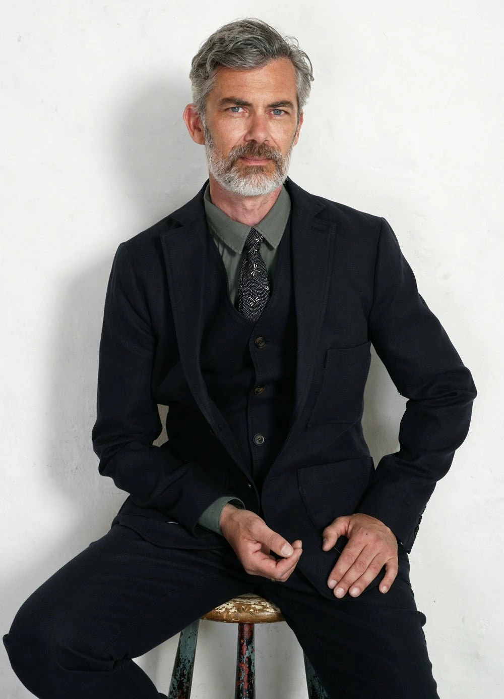 HANSEN GARMENTS DANIEL | Classic Waistcoat | Dark Blue 4 HANSEN GARMENTS DANIEL | Classic Waistcoat | Dark Blue - Image 2