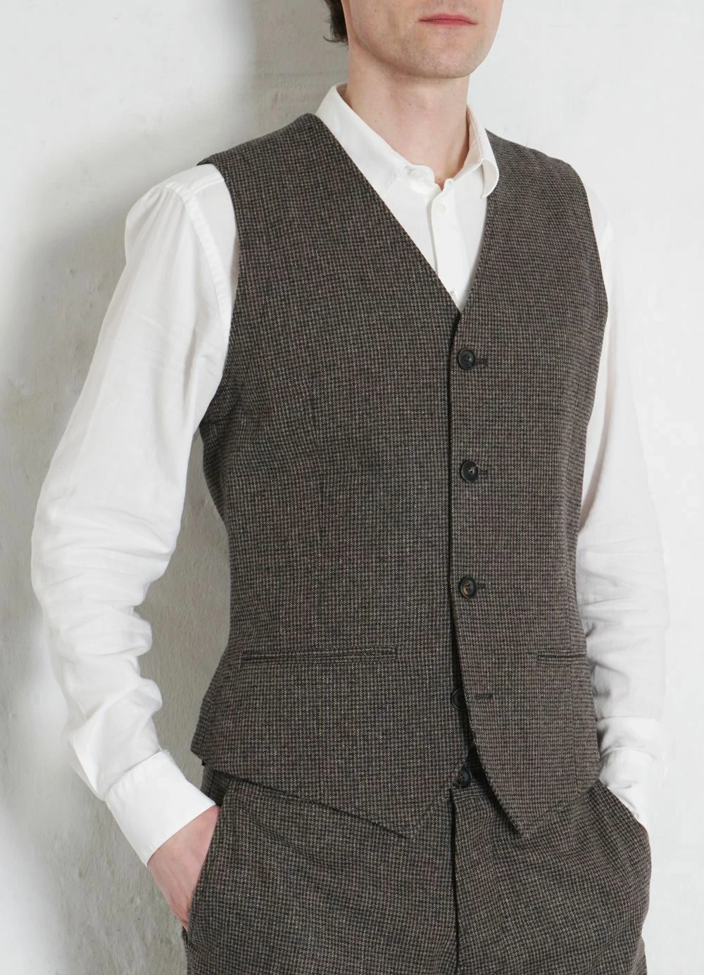 HANSEN GARMENTS DANIEL | Classic Waistcoat | Rocks 5 HANSEN GARMENTS DANIEL | Classic Waistcoat | Rocks - Image 3