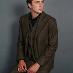 HANSEN GARMENTS DANIEL | Informal 4-button Waistcoat | October 12 HANSEN GARMENTS DANIEL | Informal 4-button Waistcoat | October -Heschung shop daniel informal 4 button waistcoat october 230 668259