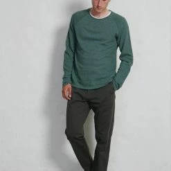 HANSEN GARMENTS FELIX | Raglan Long Sleeve T-shirt | Eucalyptus -Heschung shop felix raglan long sleeve t shirt eucalyptus hansen garments 304663