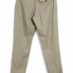 HANSEN GARMENTS FINN | Side Buckle Regular Trousers | Bay Leaf 10 HANSEN GARMENTS FINN | Side Buckle Regular Trousers | Bay Leaf -Heschung shop finn side buckle regular trousers bay leaf hansen garments 816442
