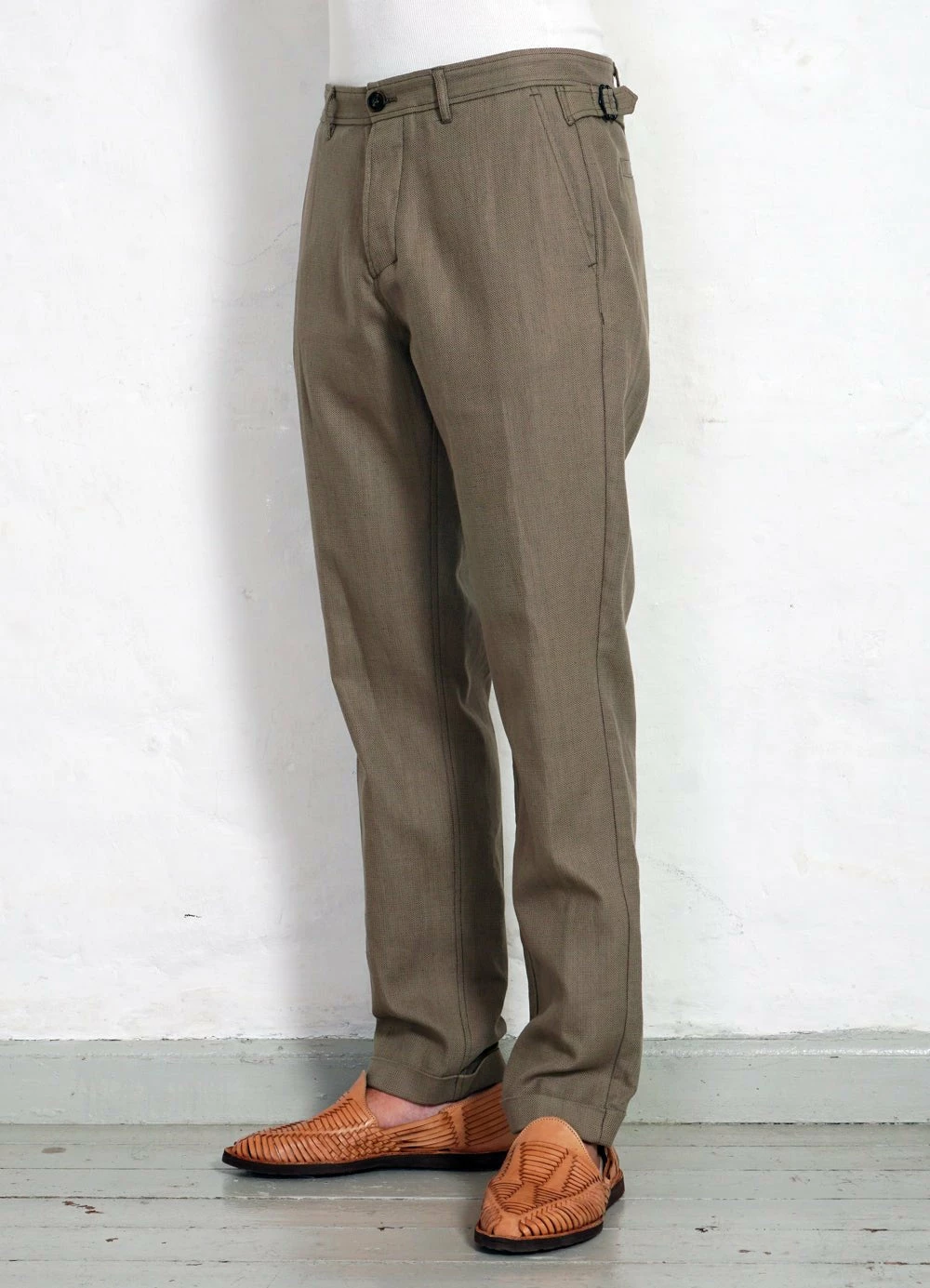 HANSEN GARMENTS FINN | Side Buckle Regular Trousers | Bay Leaf 4 HANSEN GARMENTS FINN | Side Buckle Regular Trousers | Bay Leaf - Image 2