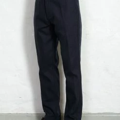 HANSEN GARMENTS FINN | Side Buckle Regular Trousers | Dark Blue -Heschung shop finn side buckle regular trousers dark blue hansen garments 891880