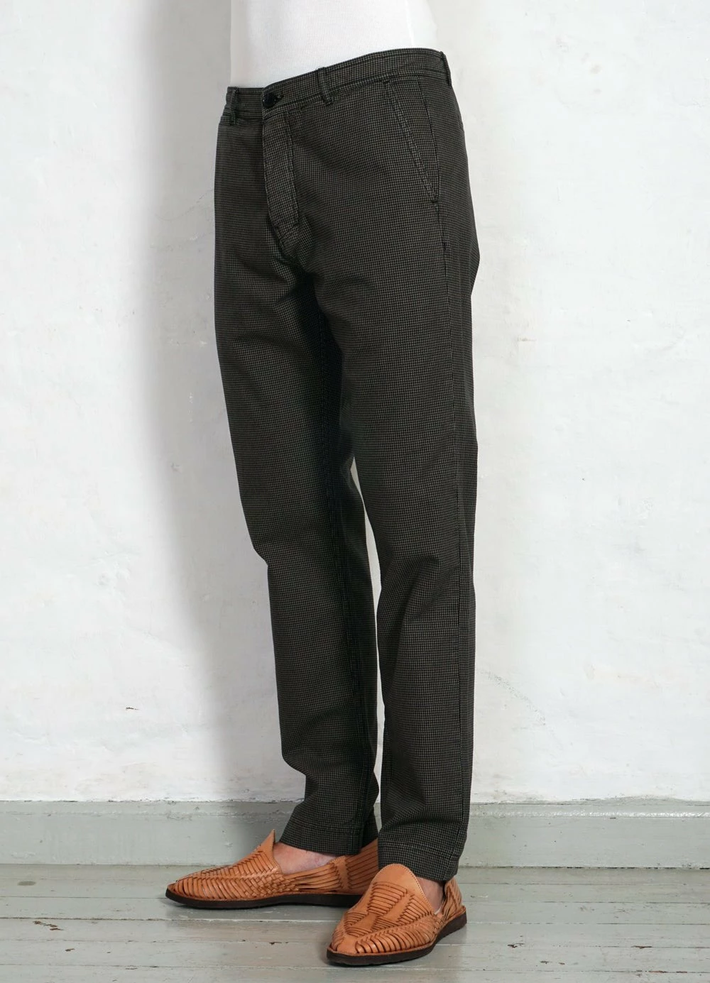 HANSEN GARMENTS FRED | Regular Cut Work Trousers | Black Sand 6 HANSEN GARMENTS FRED | Regular Cut Work Trousers | Black Sand - Image 4