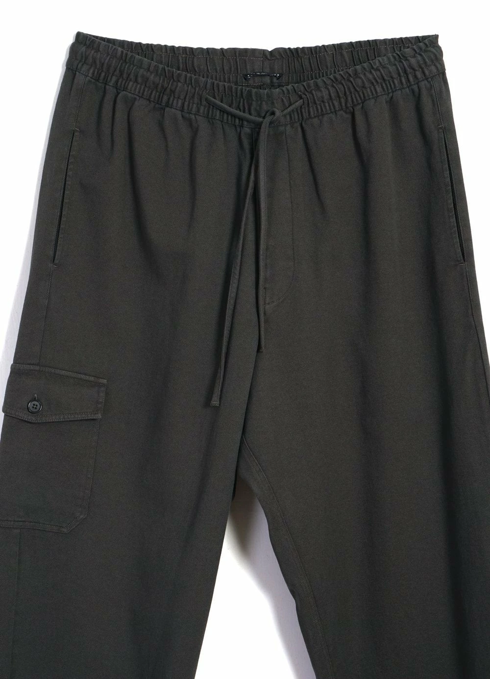 HANSEN GARMENTS JIMMY | Casual Cargo Drawstring Pants | Dark Forest 7 HANSEN GARMENTS JIMMY | Casual Cargo Drawstring Pants | Dark Forest - Image 5