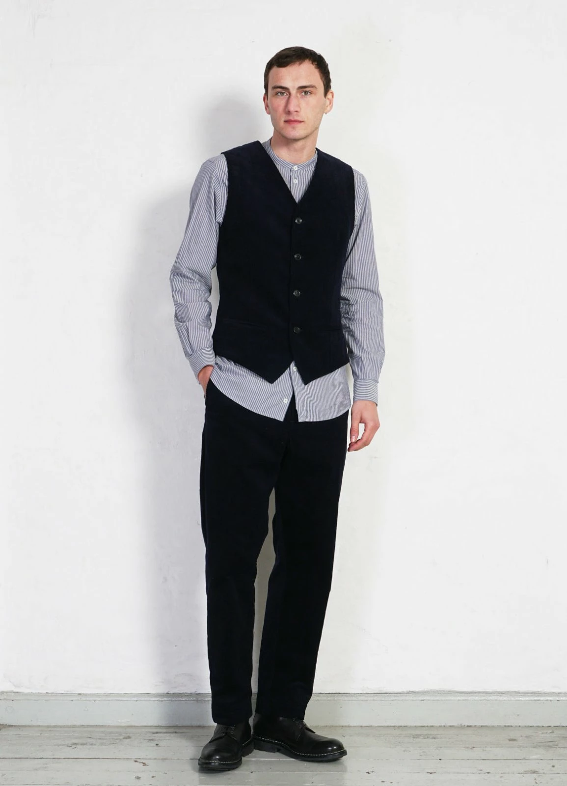 HANSEN GARMENTS KEN | Wide Cut Trousers | Fluid Navy 4 HANSEN GARMENTS KEN | Wide Cut Trousers | Fluid Navy - Image 2