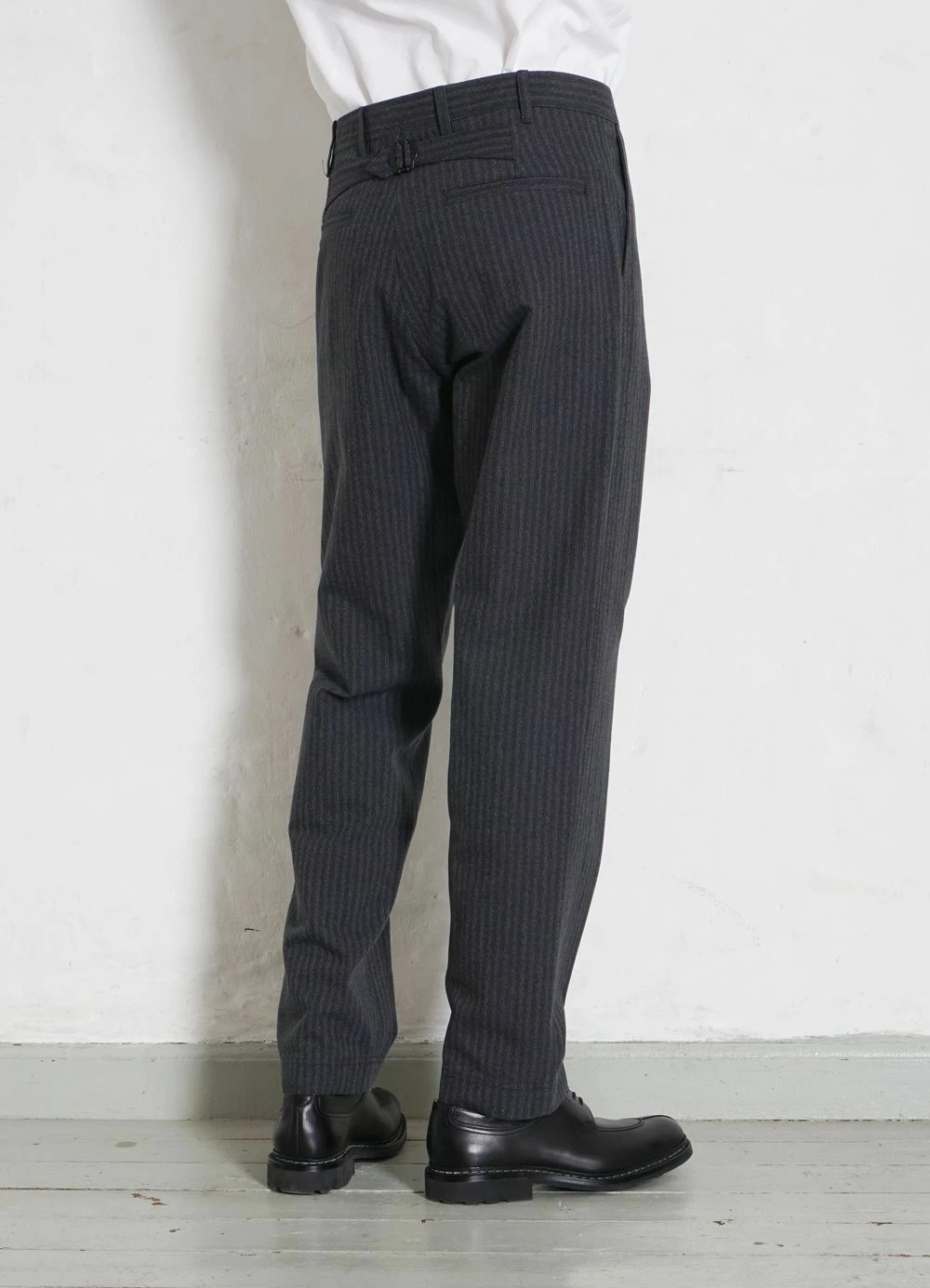 HANSEN GARMENTS KIAN | Cinch Back Wide Trousers | Grey Pin 5 HANSEN GARMENTS KIAN | Cinch Back Wide Trousers | Grey Pin - Image 3