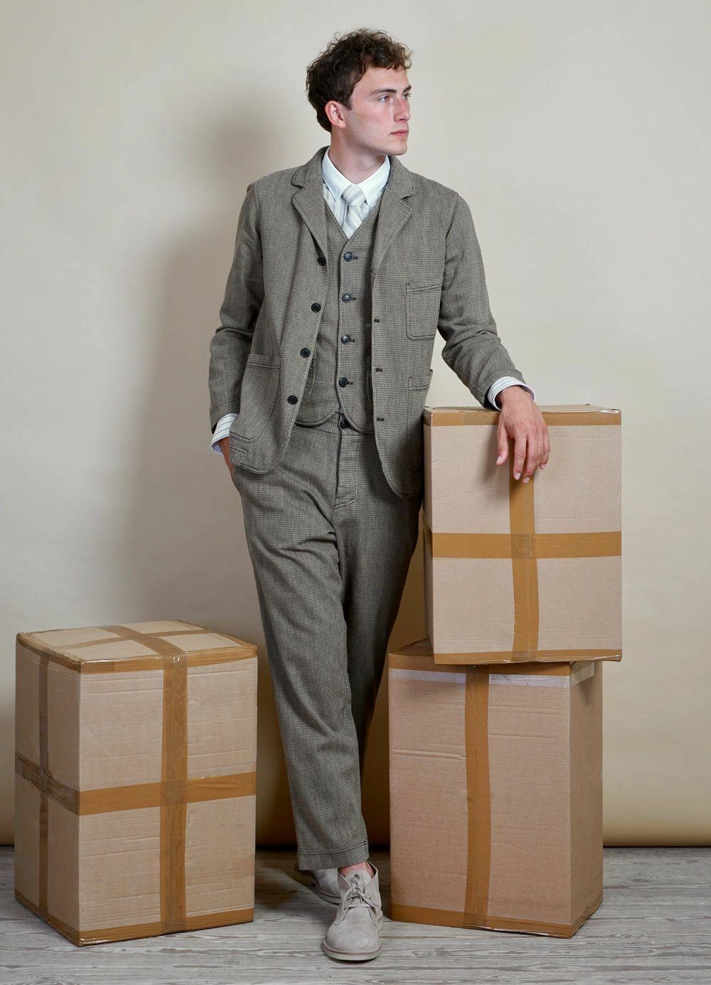 HANSEN GARMENTS KIAN | Wide Fit Trousers | Lion 6 HANSEN GARMENTS KIAN | Wide Fit Trousers | Lion - Image 4