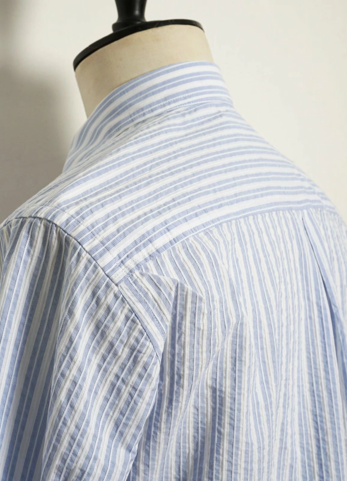 HANSEN GARMENTS RAYMOND | Relaxed Classic Shirt | Big Blue Stripes 12 HANSEN GARMENTS RAYMOND | Relaxed Classic Shirt | Big Blue Stripes - Image 10