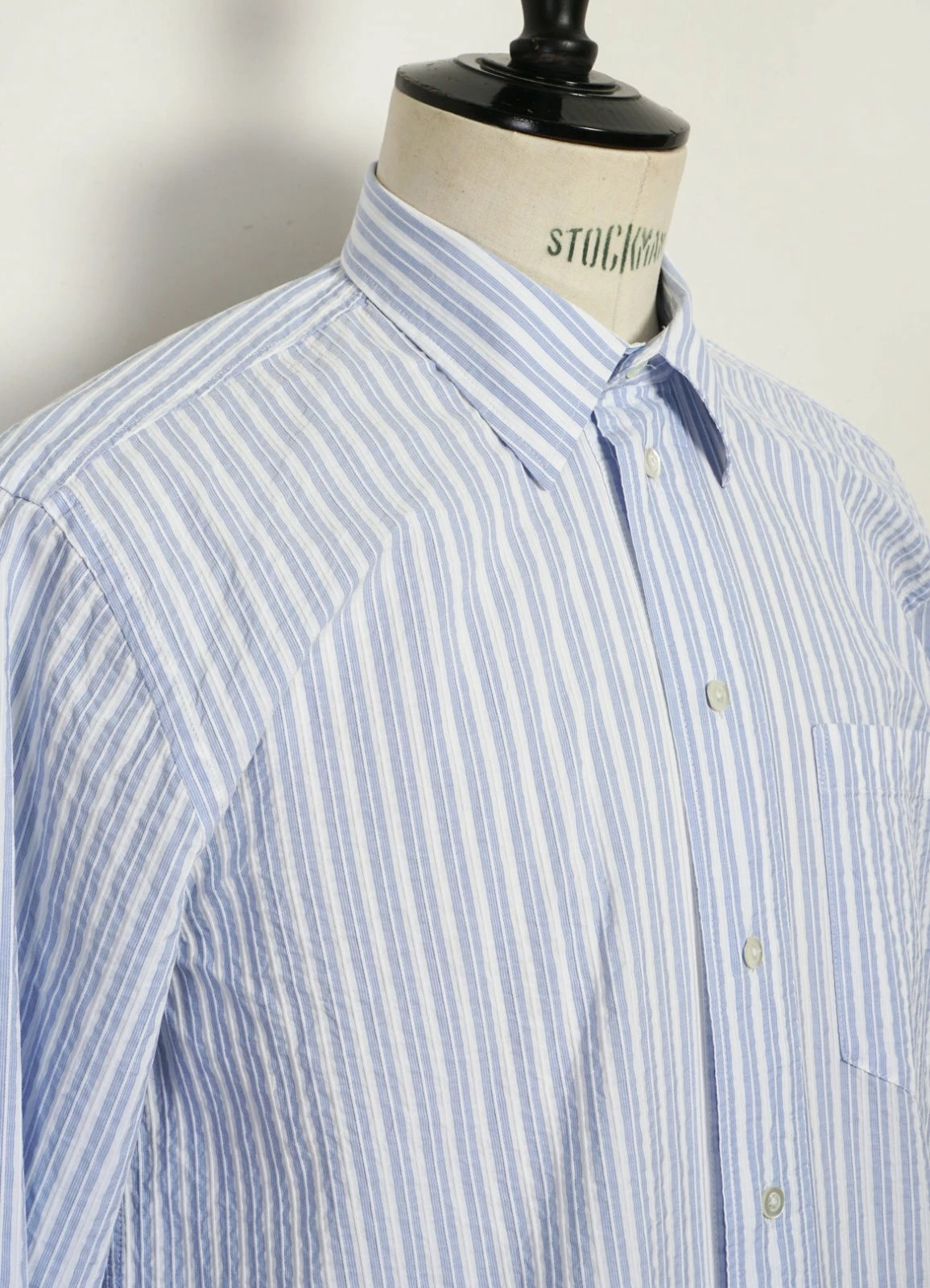 HANSEN GARMENTS RAYMOND | Relaxed Classic Shirt | Big Blue Stripes 11 HANSEN GARMENTS RAYMOND | Relaxed Classic Shirt | Big Blue Stripes - Image 9