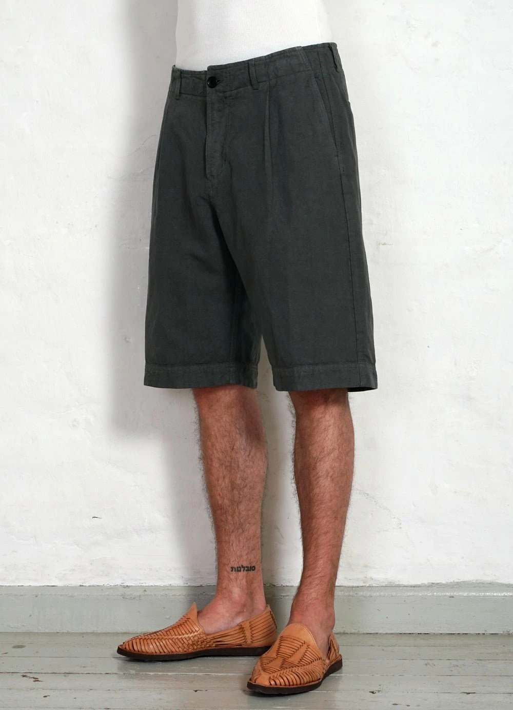 HANSEN GARMENTS ROBIN | Super Wide Pleated Shorts | Oxidized 5 HANSEN GARMENTS ROBIN | Super Wide Pleated Shorts | Oxidized - Image 3