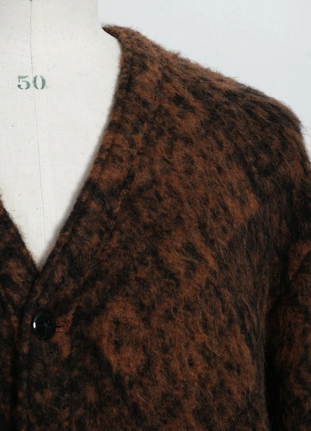 Monitaly SHAGGY V CARDIGAN | Japanese Shaggy Wool Cardigan | Talisman 6 Monitaly SHAGGY V CARDIGAN | Japanese Shaggy Wool Cardigan | Talisman - Image 4