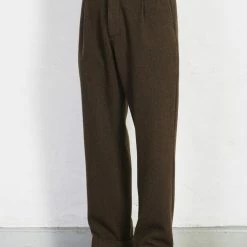 HANSEN GARMENTS SUNE | Pleated Wide Cut Trousers | Brown Herringbone 19 HANSEN GARMENTS SUNE | Pleated Wide Cut Trousers | Brown Herringbone -Heschung shop sune pleated wide cut trousers brown herringbone hansen garments 499027
