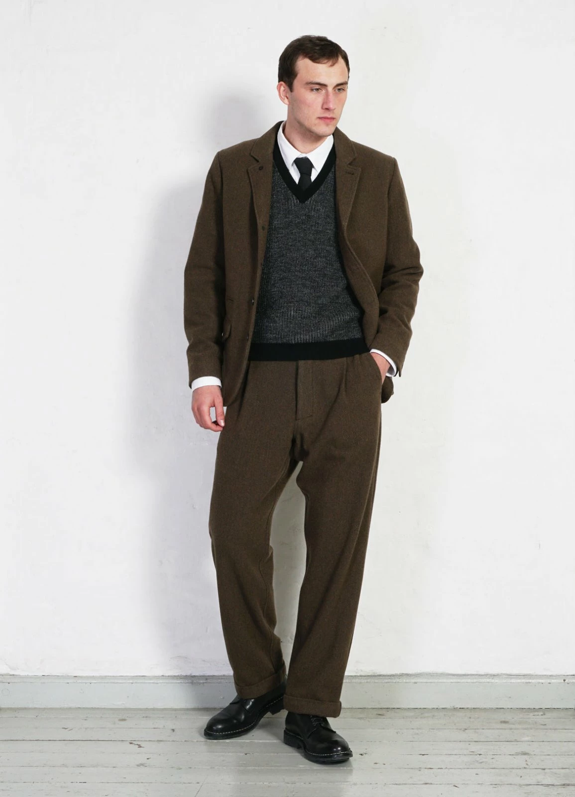 HANSEN GARMENTS SUNE | Pleated Wide Cut Trousers | Brown Herringbone 4 HANSEN GARMENTS SUNE | Pleated Wide Cut Trousers | Brown Herringbone - Image 2