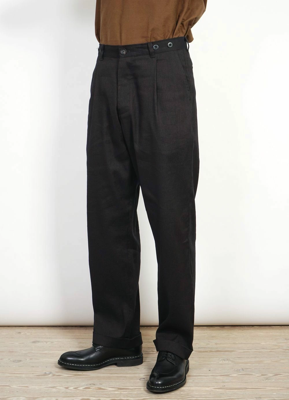 HANSEN GARMENTS SUNE | Pleated Wide Cut Trousers | Coffee Melange 5 HANSEN GARMENTS SUNE | Pleated Wide Cut Trousers | Coffee Melange - Image 3