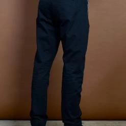 HANSEN GARMENTS SVENNING | Slim Fit Trousers | Navy 11 HANSEN GARMENTS SVENNING | Slim Fit Trousers | Navy -Heschung shop svenning slim fit everyday trousers navy hansen garments 223960