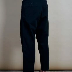 HANSEN GARMENTS TRYGVE | Wide Cut Cropped Trousers | Black 10 HANSEN GARMENTS TRYGVE | Wide Cut Cropped Trousers | Black -Heschung shop trygve wide cut cropped trousers black hansen garments 861143