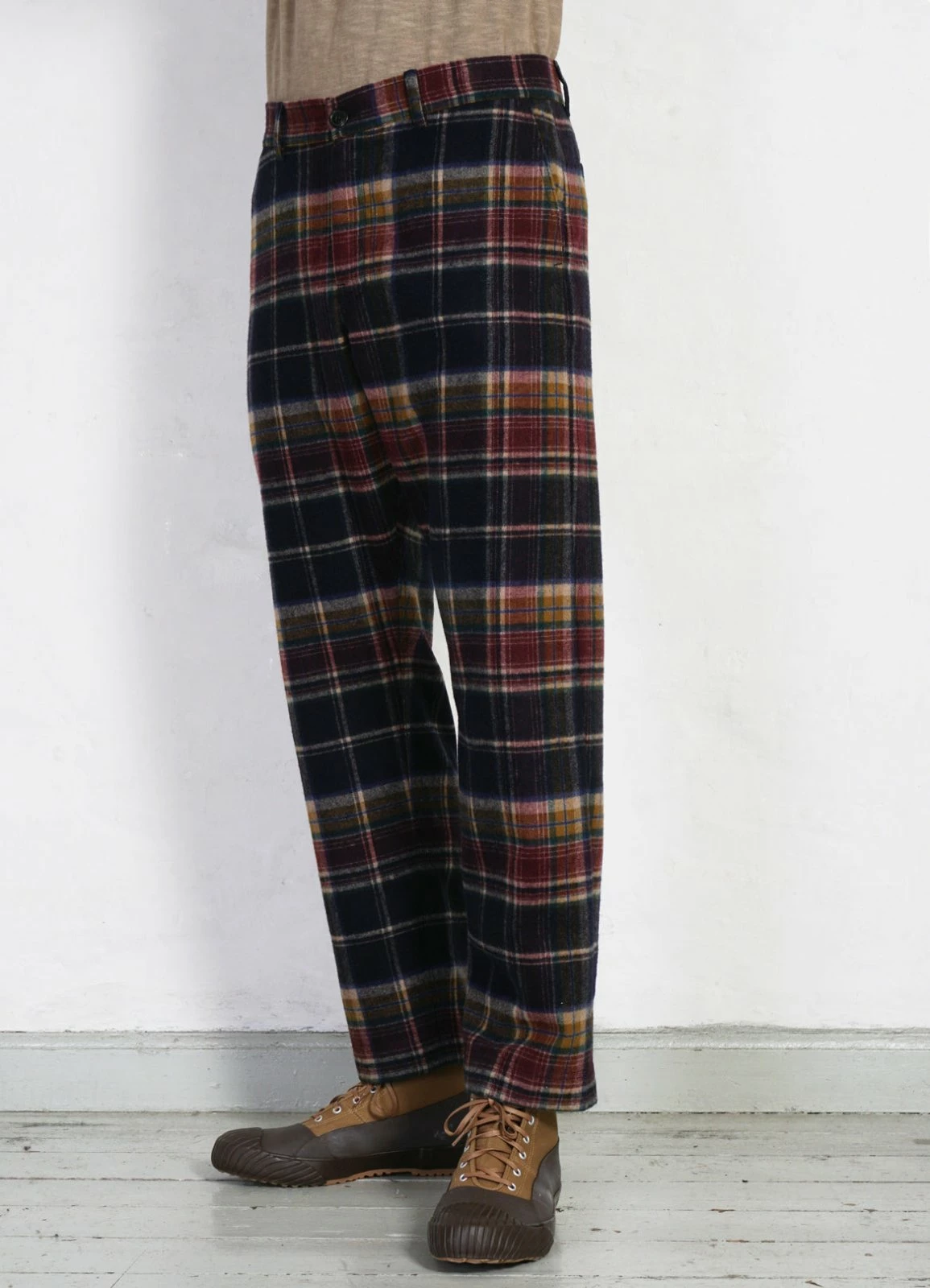 HANSEN GARMENTS TYGE | Wide Cut Cropped Trousers | Multi Colour Check 13 HANSEN GARMENTS TYGE | Wide Cut Cropped Trousers | Multi Colour Check - Image 11